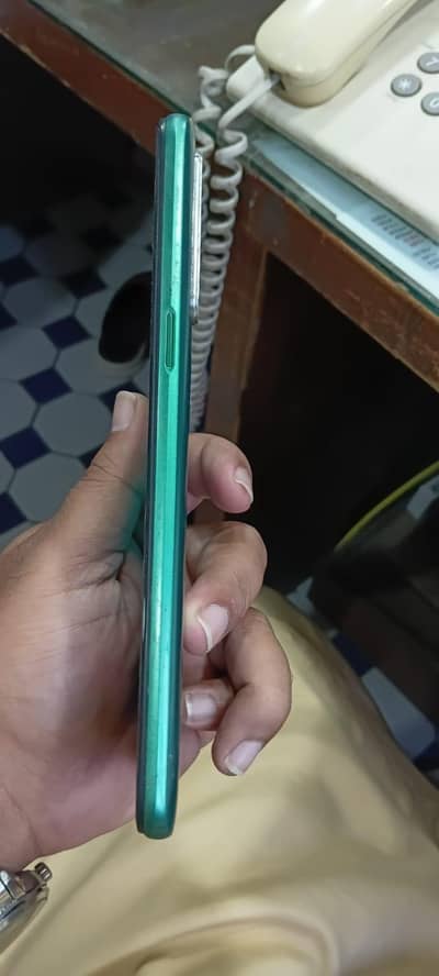 Realme 5i