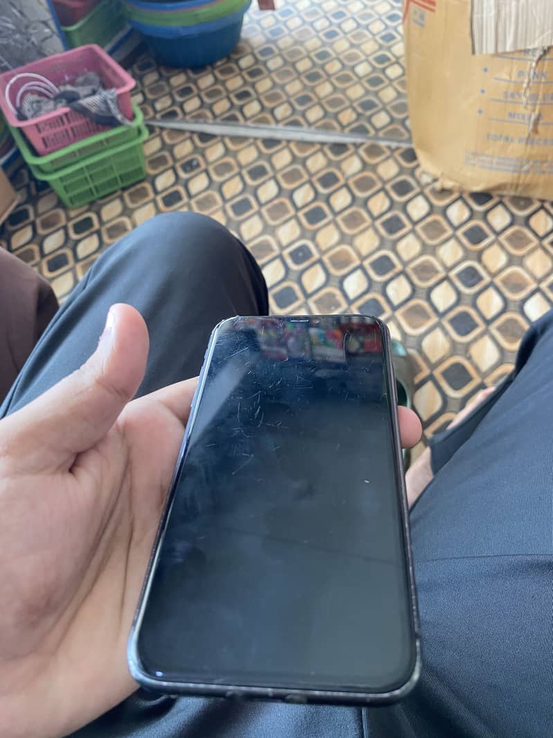 Iphone 11 4