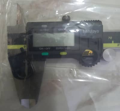 Digital vernier caliper