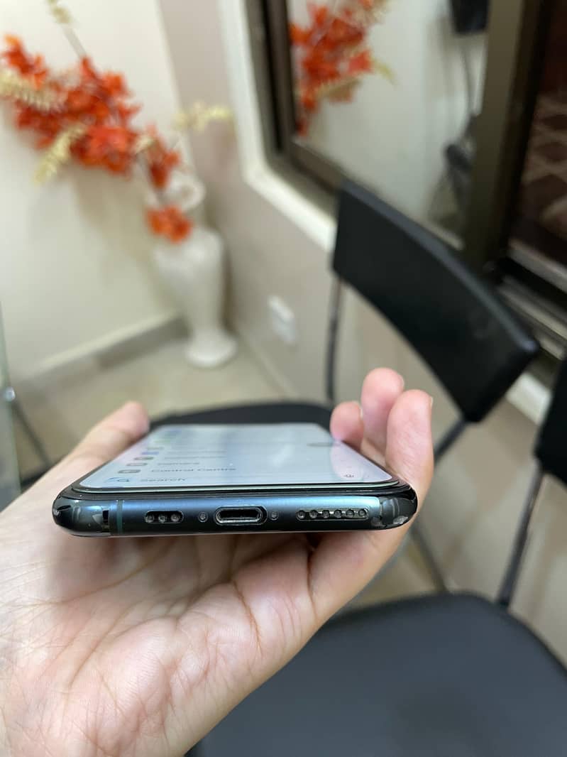 Apple iPhone 11 Pro 3