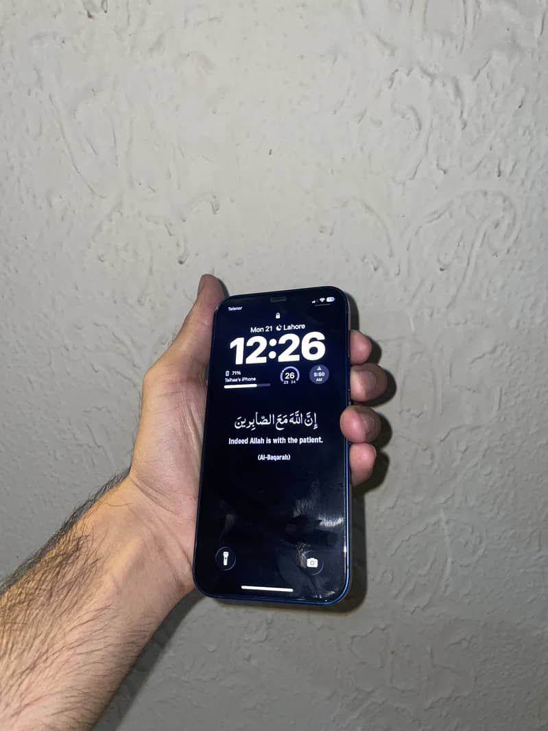 Apple iPhone 12 1