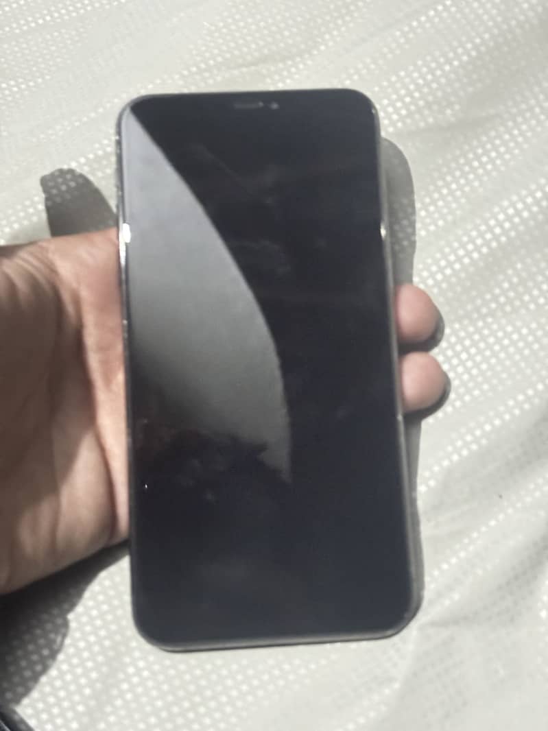 Apple iPhone 11 Pro Max 6