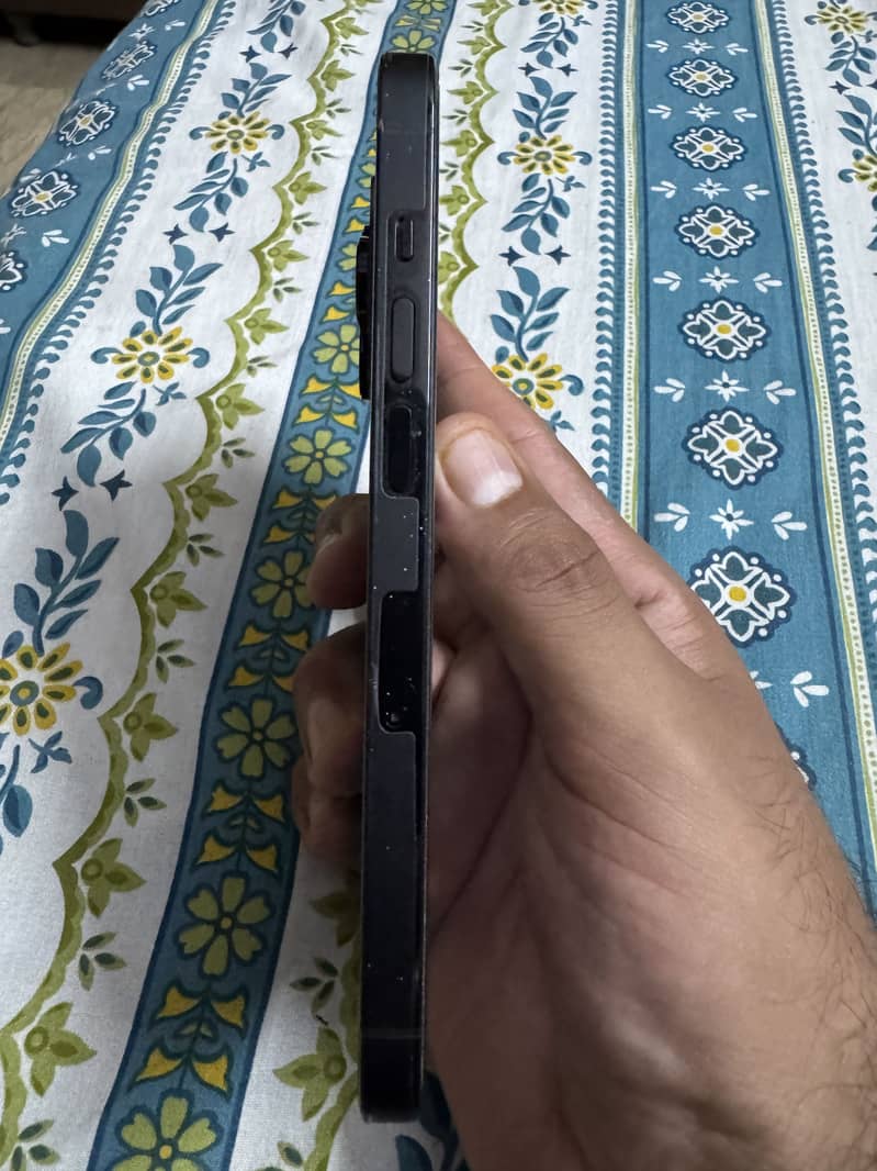 Apple iPhone 14 Pro 4