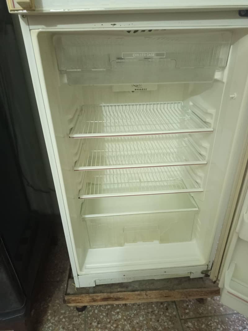 Refrigerator 5