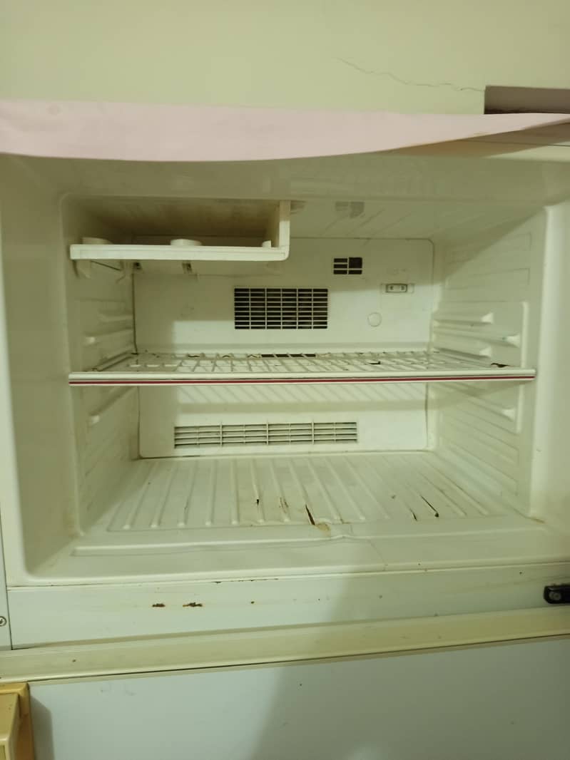 Refrigerator 7
