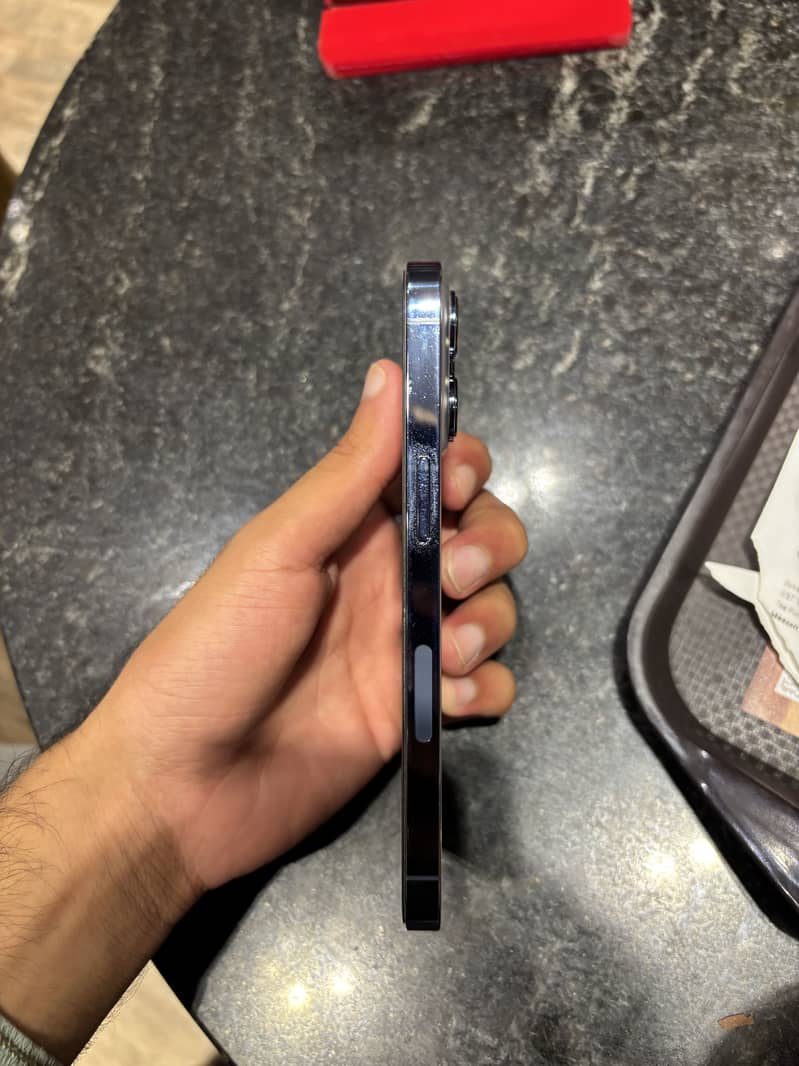 Apple iPhone 13 Pro 3