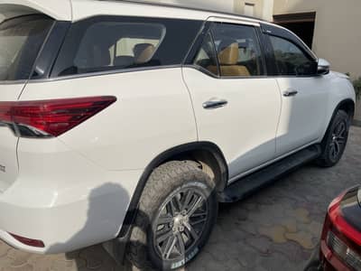 Toyota Fortuner V 2017