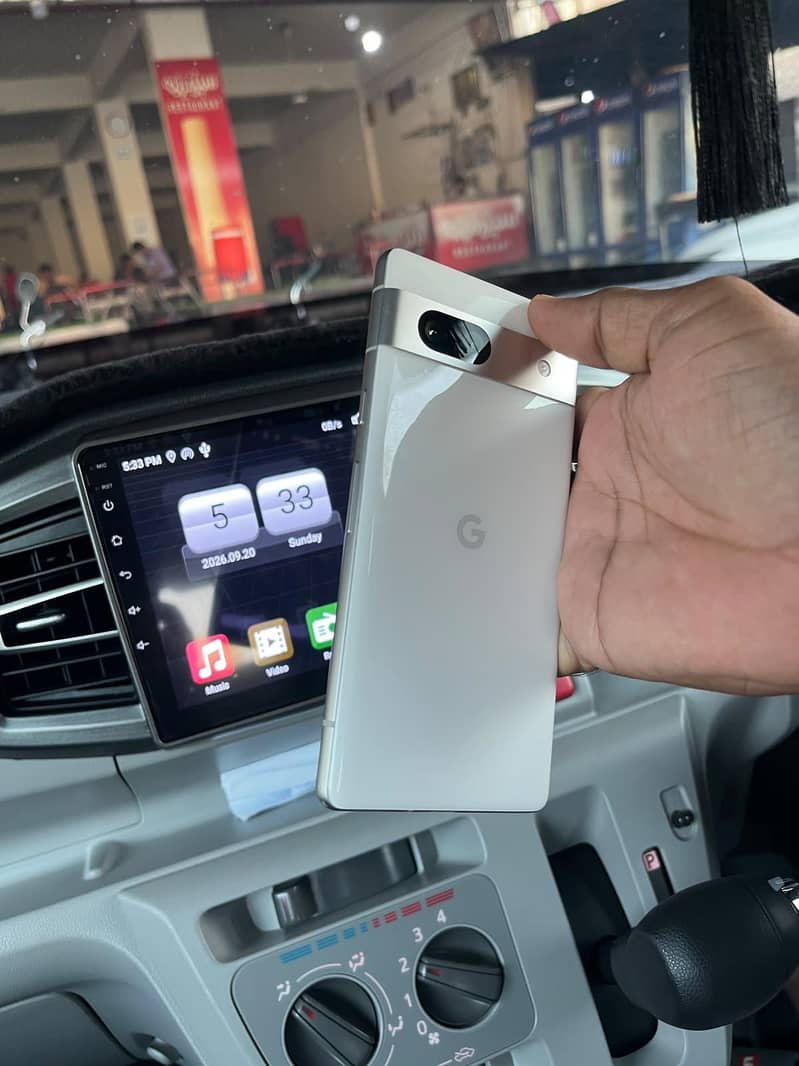 Google Pixel 7a 3