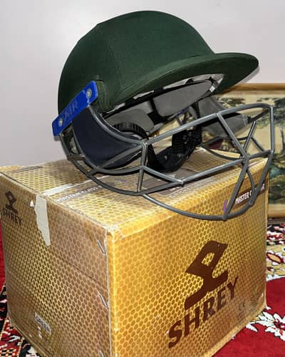 Cricket helmet