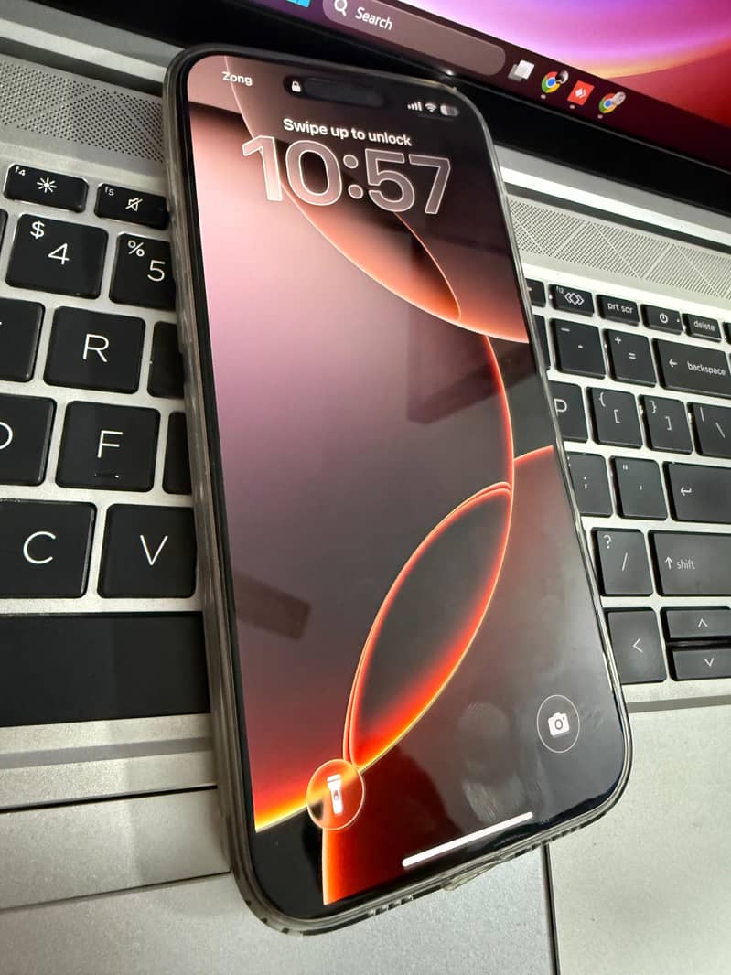 Apple iPhone 16 Pro Max 0