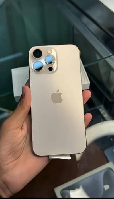 Apple iPhone 16 Pro Max