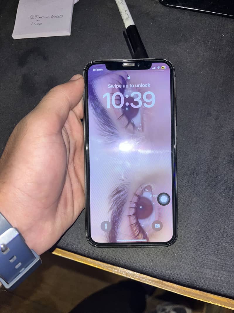 Apple iPhone X 1