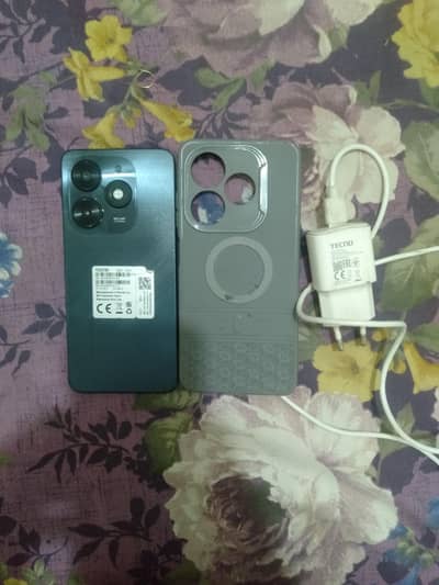 Tecno Surgent sale 8/128 with original charger no open no BOX 10/10