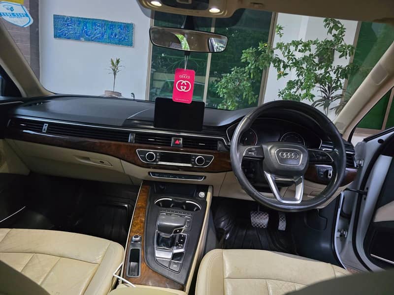 Audi A4 2