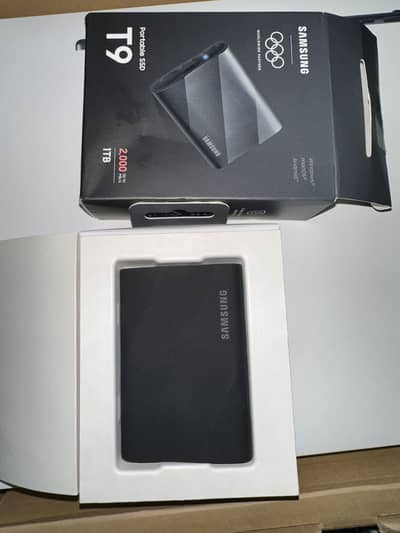 Samsung T9 SSD 1TB.