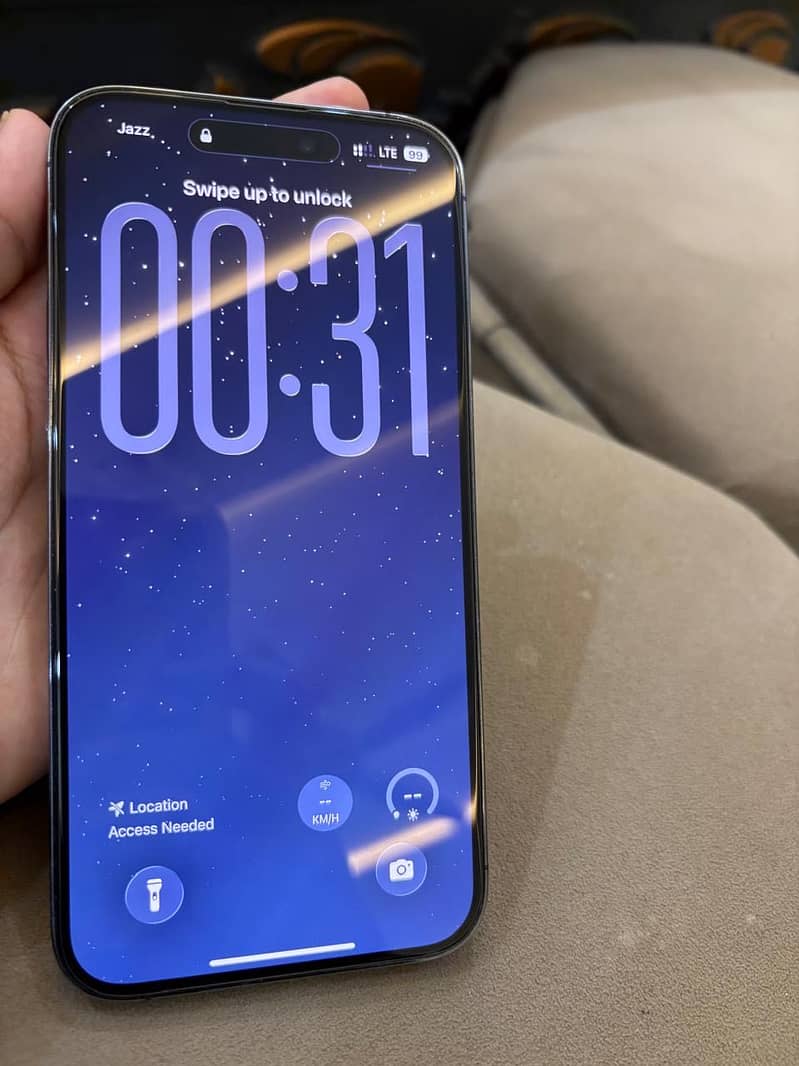 Iphone 14pro max 5