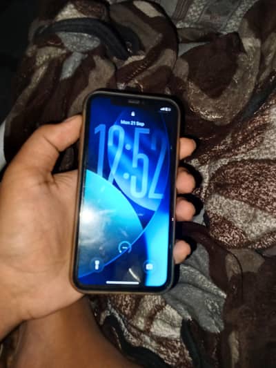 Apple iPhone 11