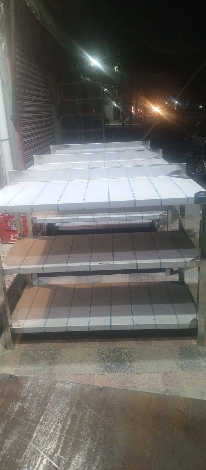 Restaurant working table 0