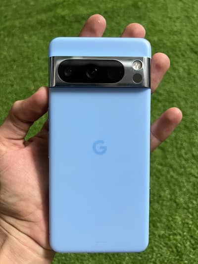 Google Pixel 8 Pro