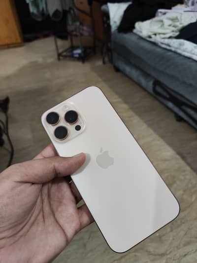 Apple iPhone 16 Pro Max jv