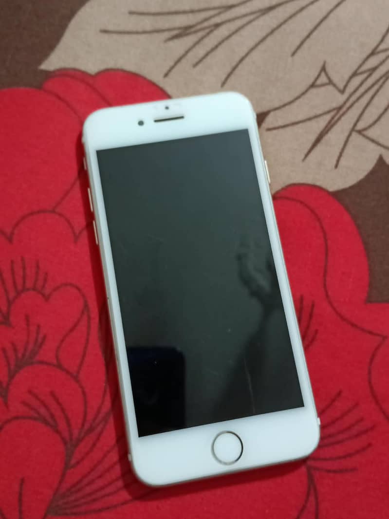 Apple iPhone 7 1