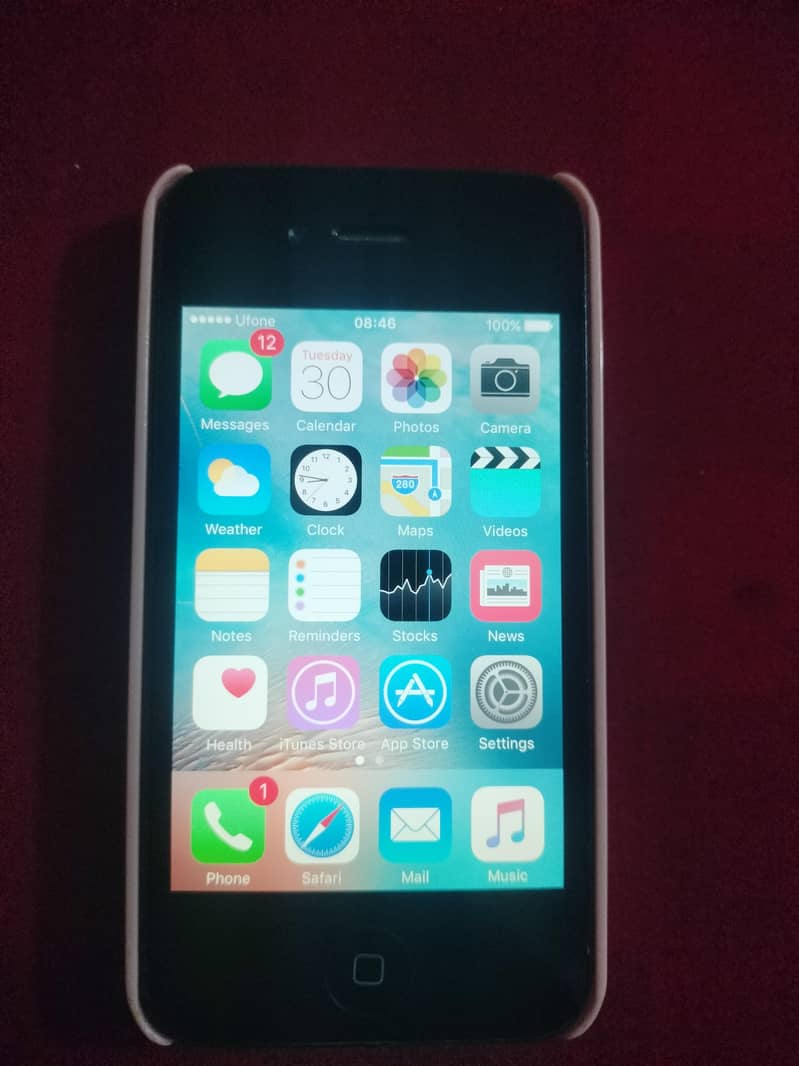 Apple iPhone 4s 1