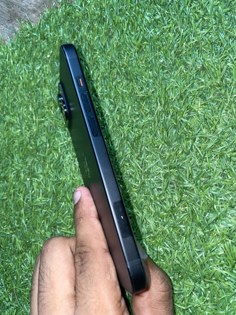 Apple iPhone 15 0
