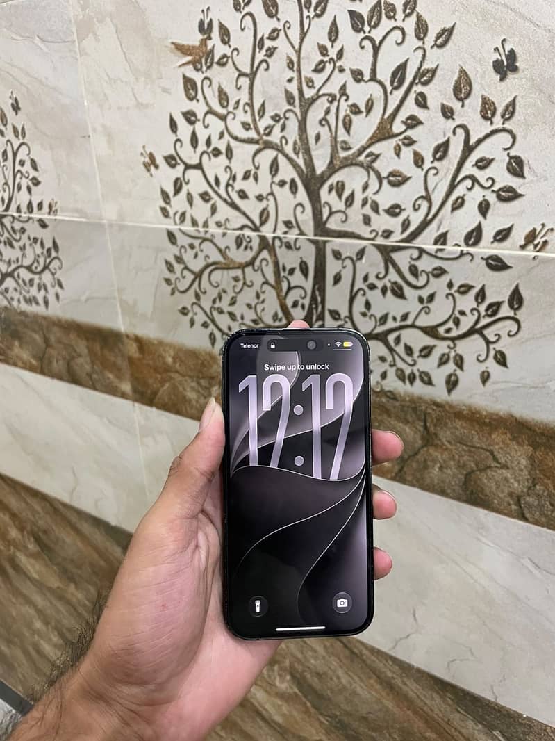 Apple iPhone 14 Pro 1
