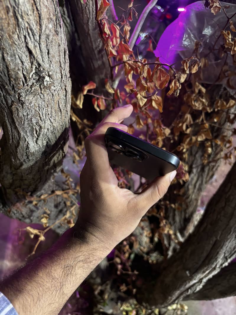 Apple iPhone 15 Pro 2