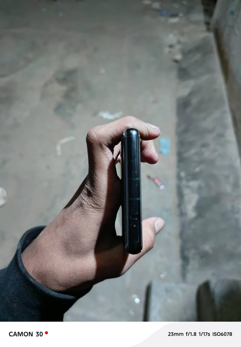 Google Pixel 7a 5