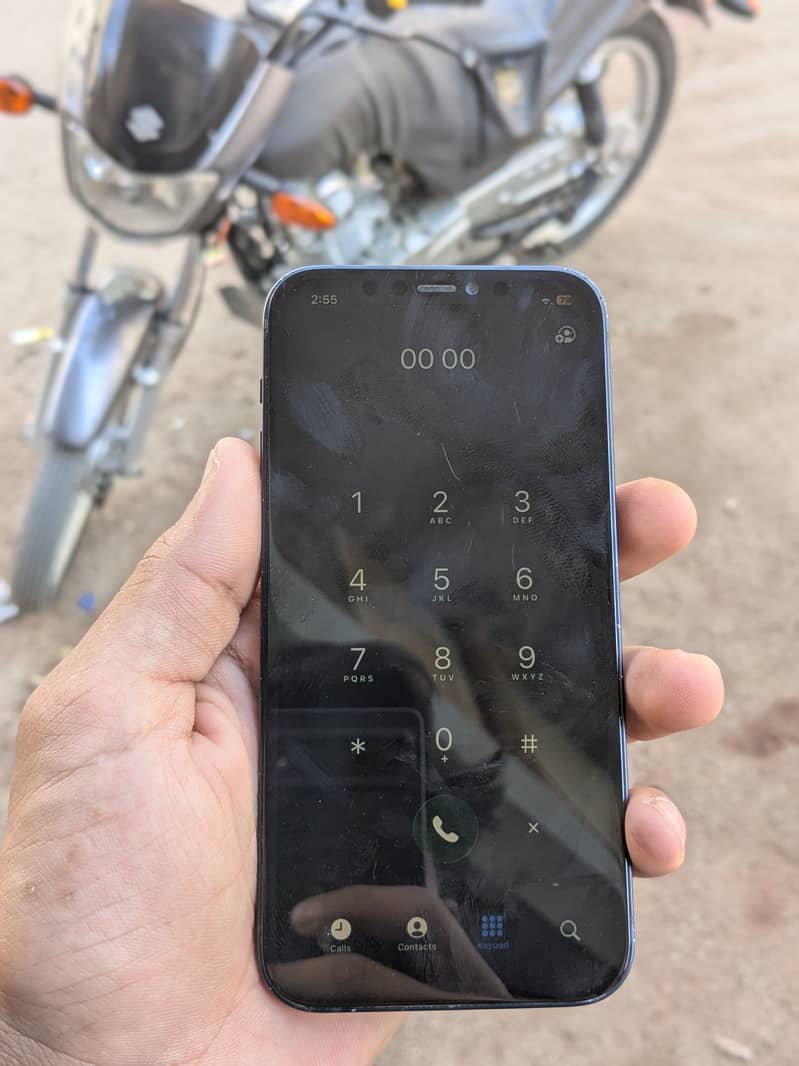Apple iPhone 12 2