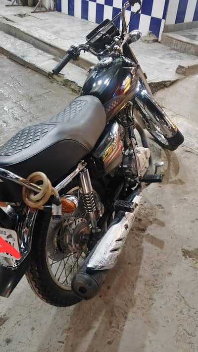 1st owner TOTAL genuine 125