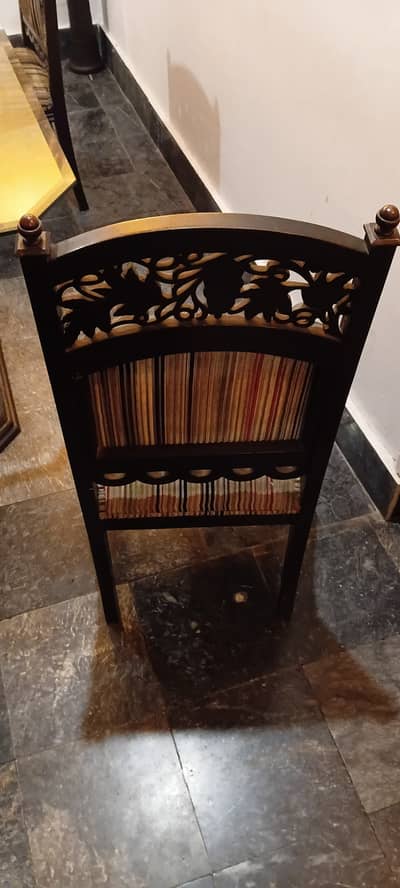 Chaniuti 6 seats (dinning chair)