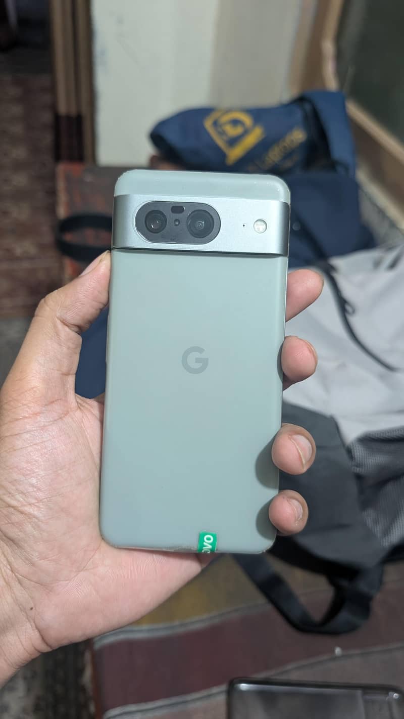 Google Pixel 8 3
