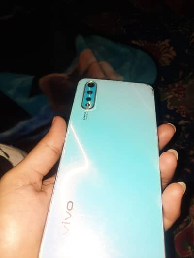 Vivo s1 4gb 128 gb mob all ok hai no fault