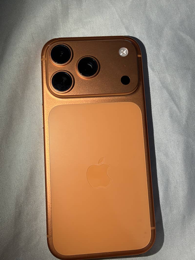 Apple iPhone 17 Pro 0
