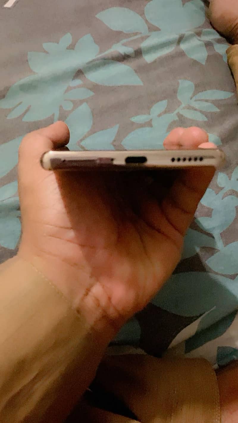 Tecno CAMON 30S 3