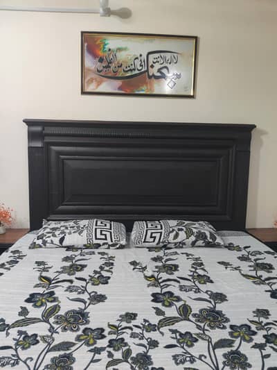 new bed just 8 month use