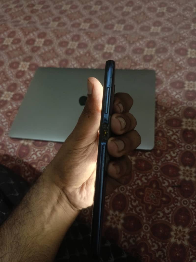 Xiaomi Redmi Note 9S 5