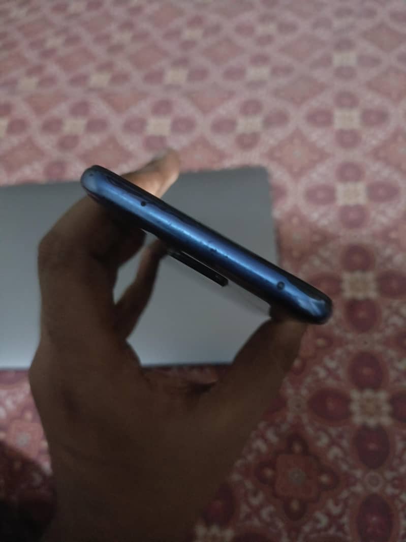 Xiaomi Redmi Note 9S 7