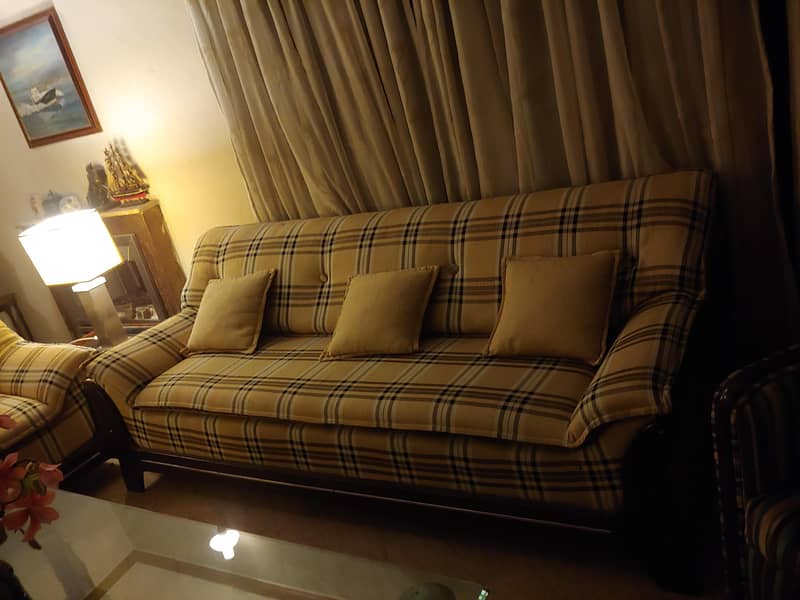 2 sofa sets 7