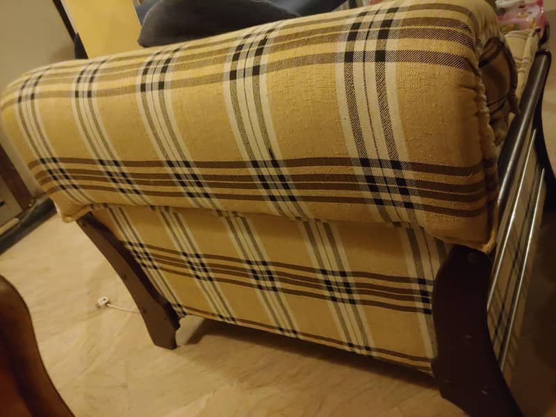 2 sofa sets 8