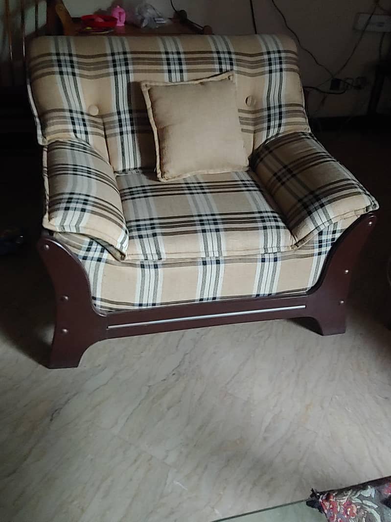 2 sofa sets 12