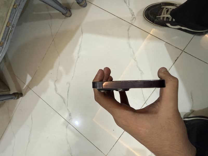 Apple iPhone 14 Pro Max 7