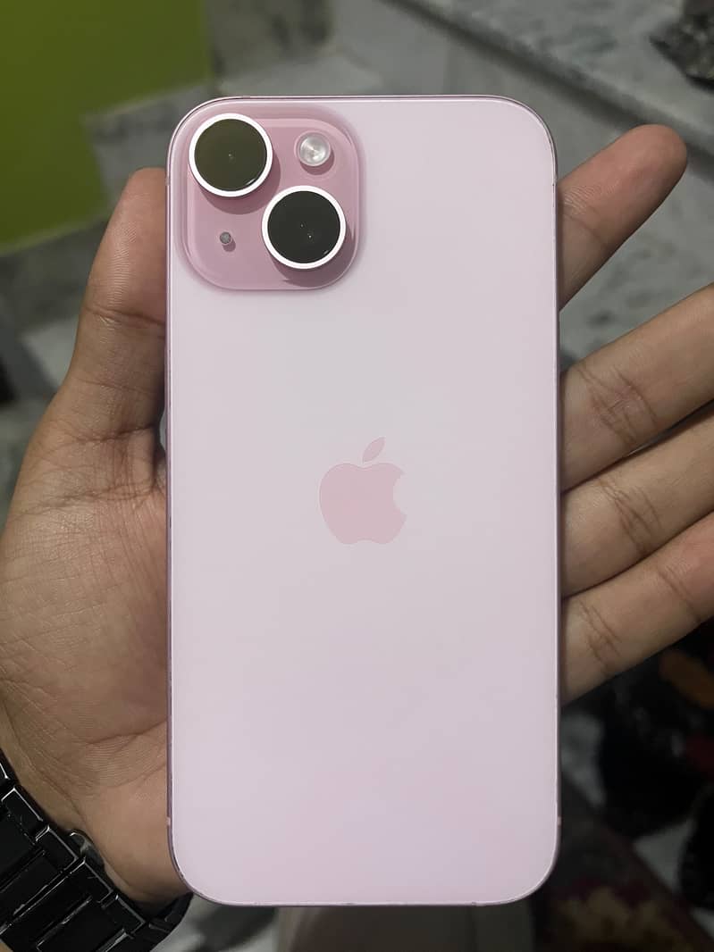Apple iPhone 15 5