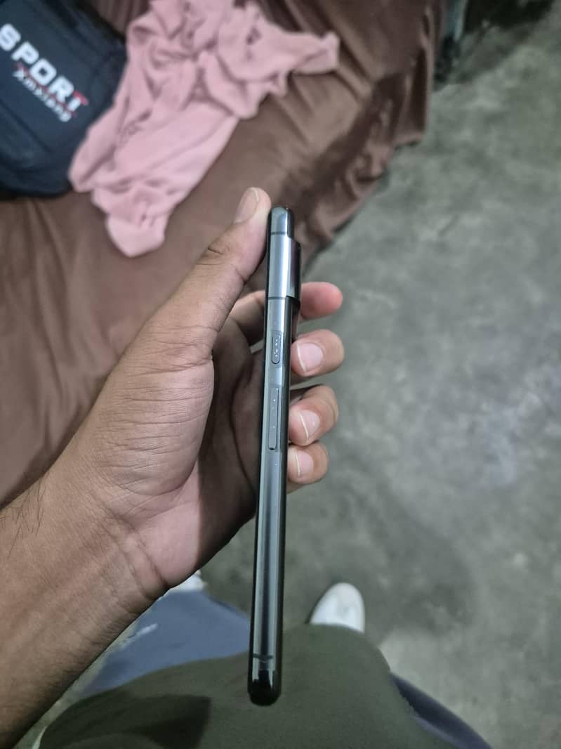Google Pixel 8 pro 5