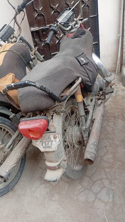 Honda karak engine bike