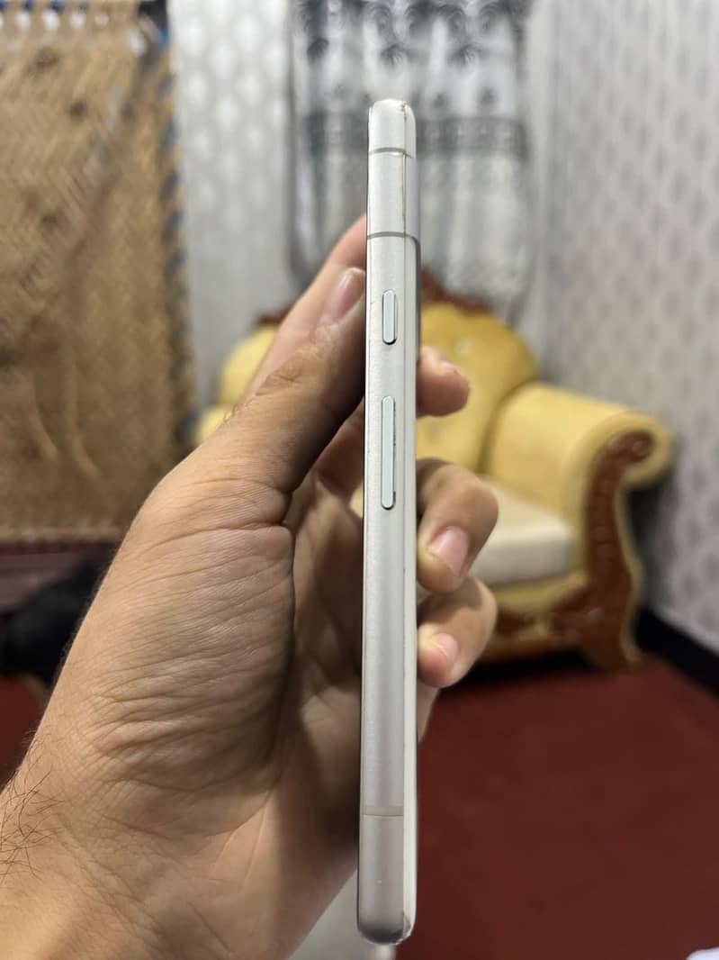 Google Pixel 7a 3