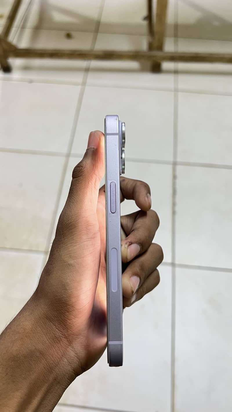 Apple iPhone 14 5