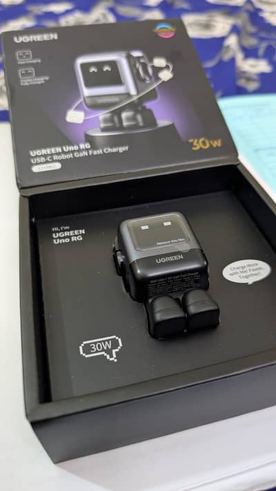 UGREEN RG 30W PD Robot GaN Charger